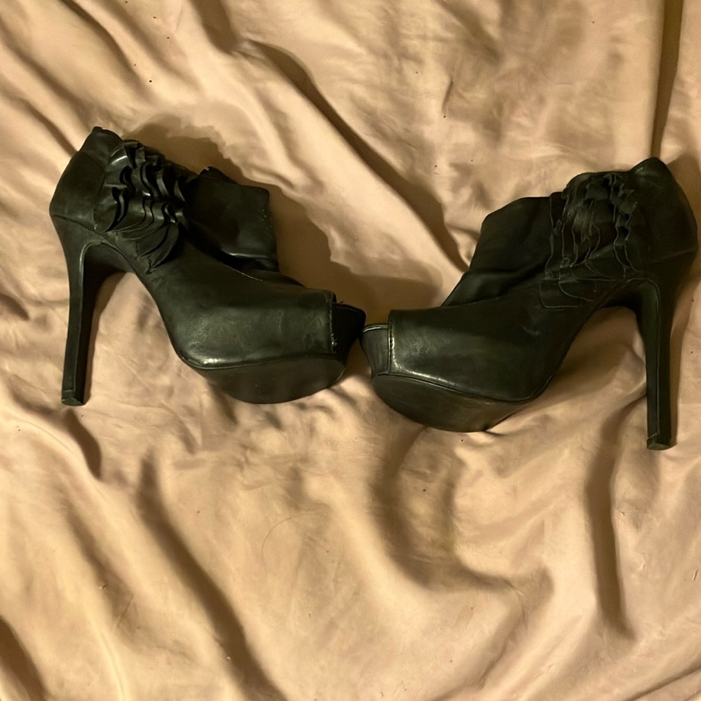 Ankle booties